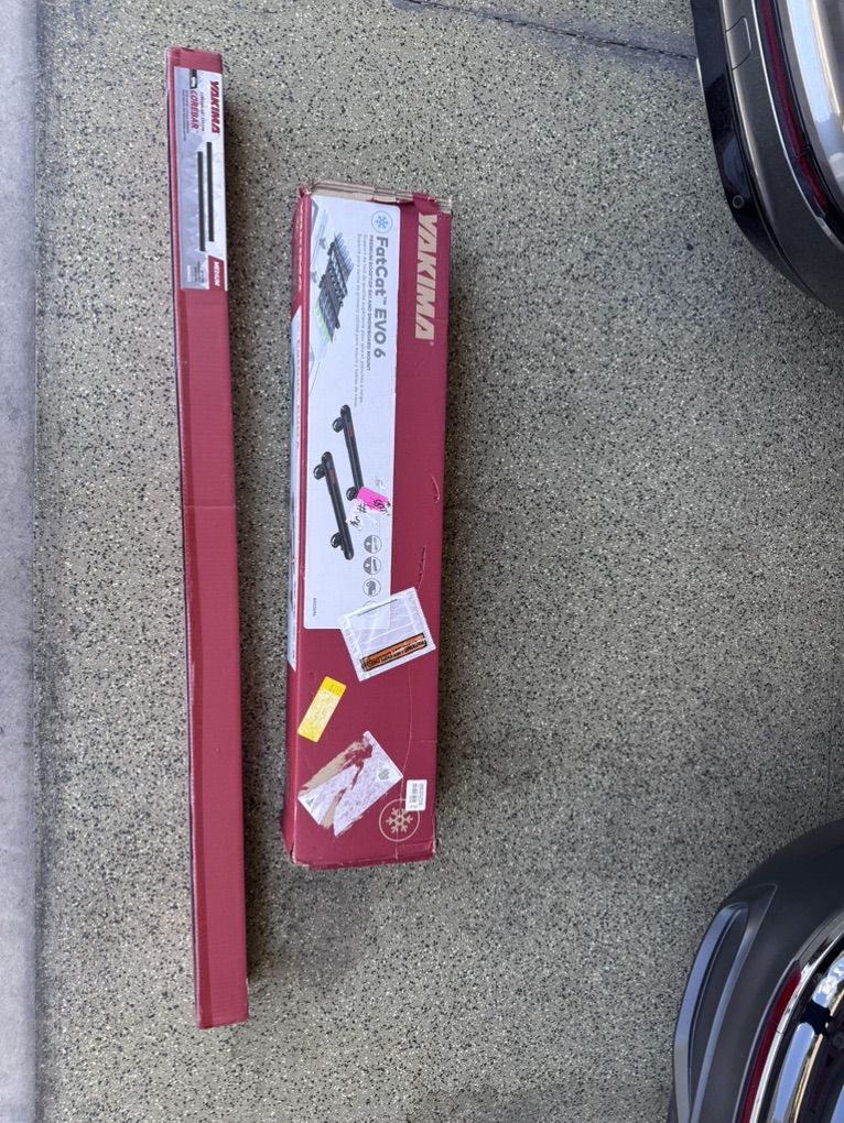 Yakima Roof Rack System with FatCat EVO 6 Ski Rack