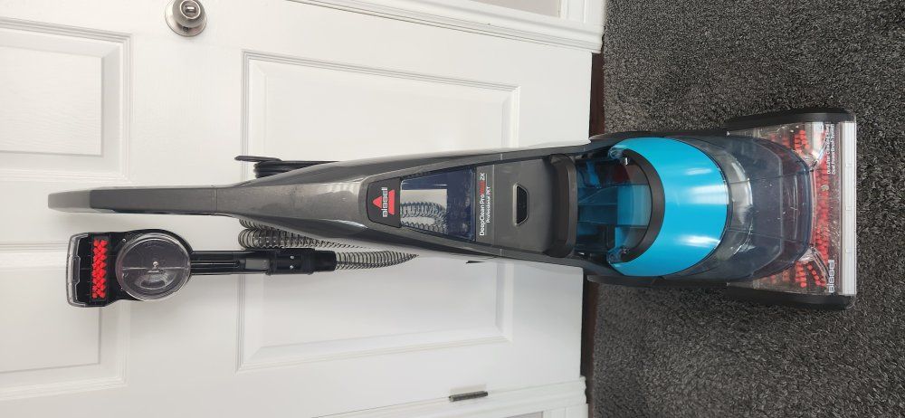 Carpet cleaner