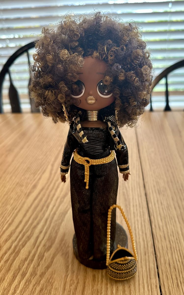 L.O.L. Surprise! OMG Fierce Royal Bee Fashion Doll