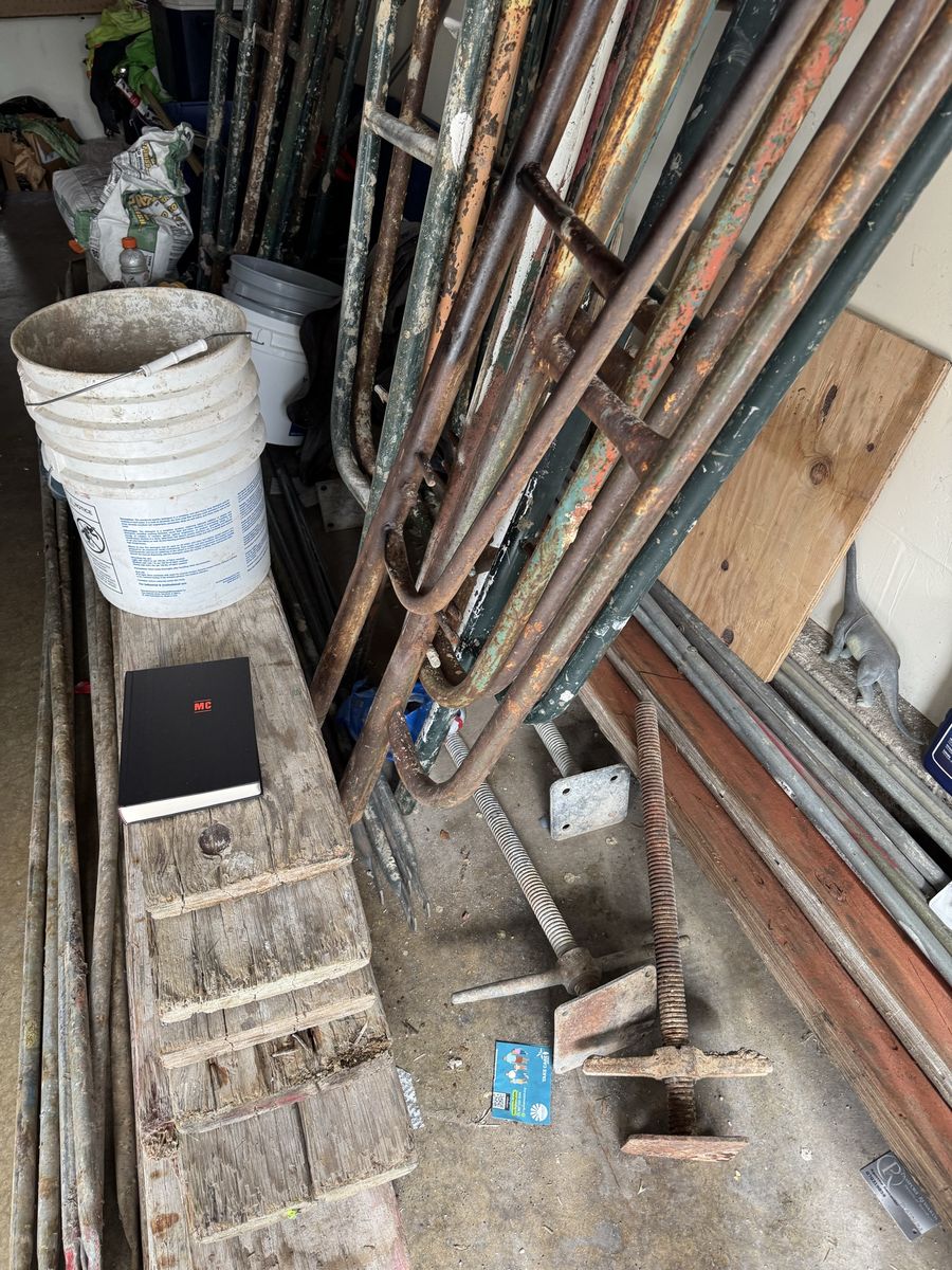 Main image 3