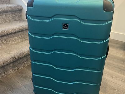 TAG Vector Hardshell Spinner Suitcase | Large 29" Checked