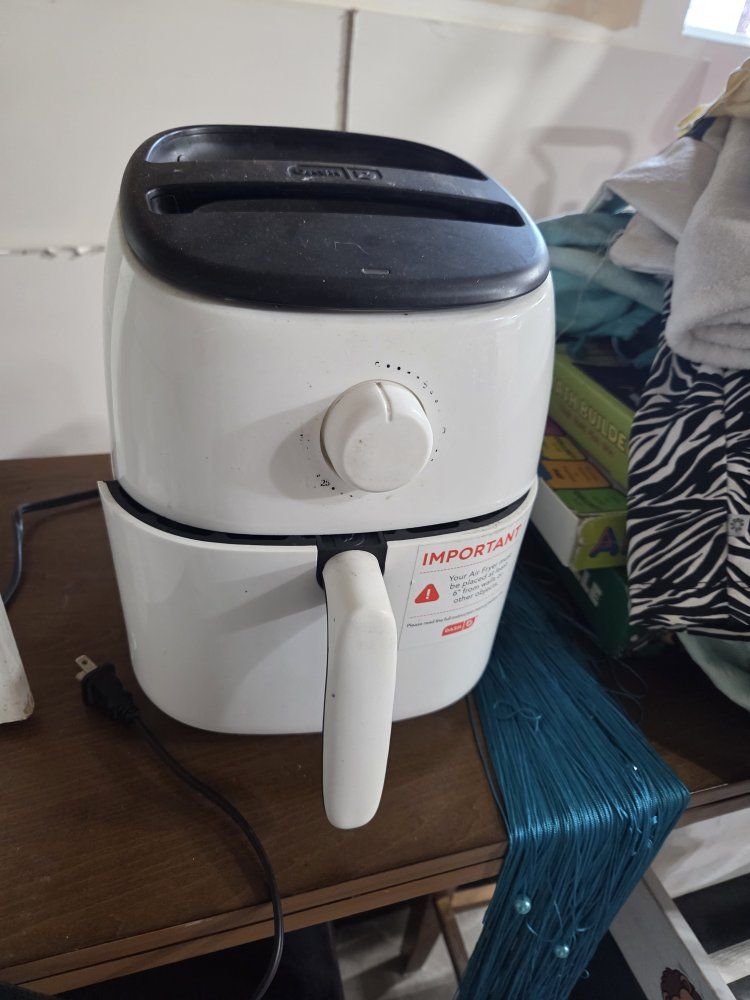 Bella Air Fryer, White - Compact & Efficient Kitchen Appliance