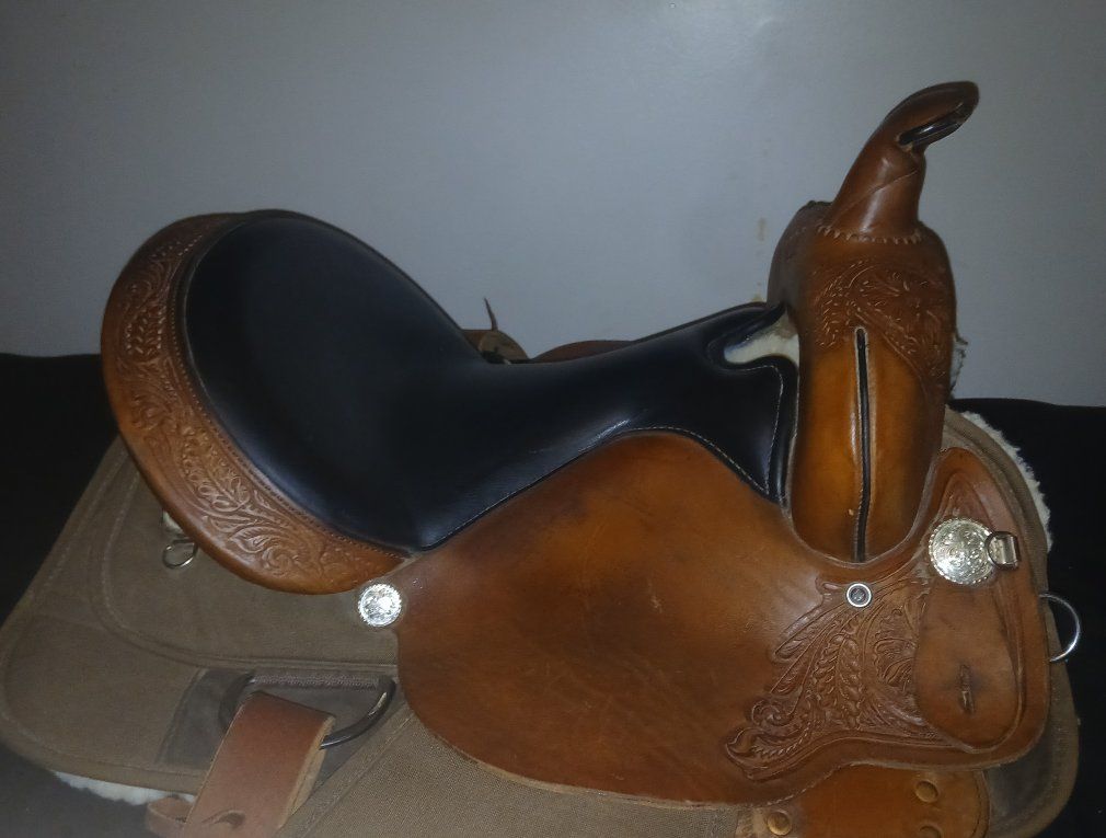 Main image 4