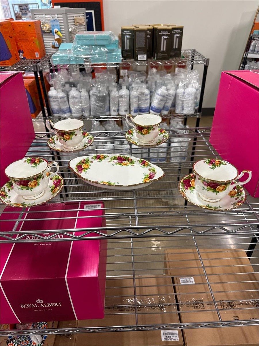 Royal Albert Old Country Roses 9-Piece Tea Set Com