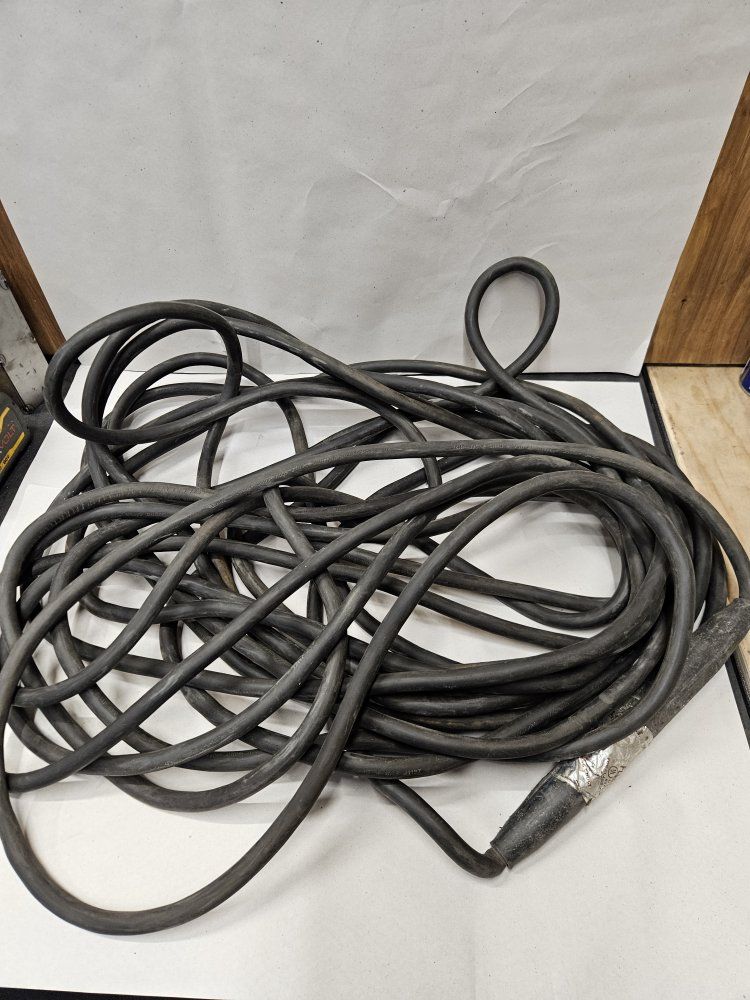 Heavy-Duty Black Welding Cable Lead with Inline Connector