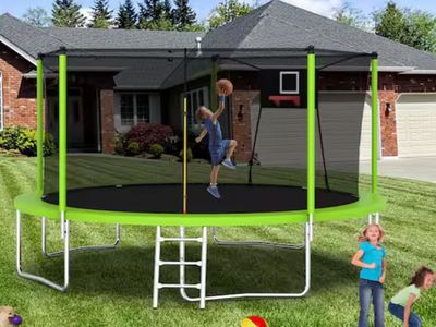 New 14 Ft Trampoline With Enclosure