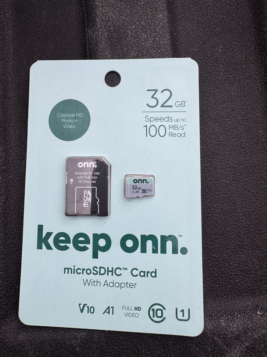 onn. 32GB microSDHC Card with Adapter - 100MB/s Read Speed, Full HD Video, V10 A1