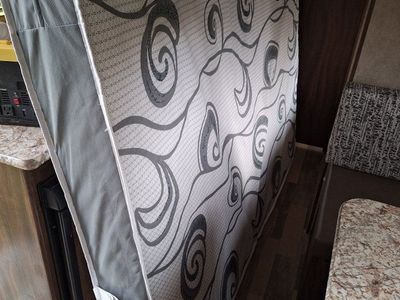 Full size mattress