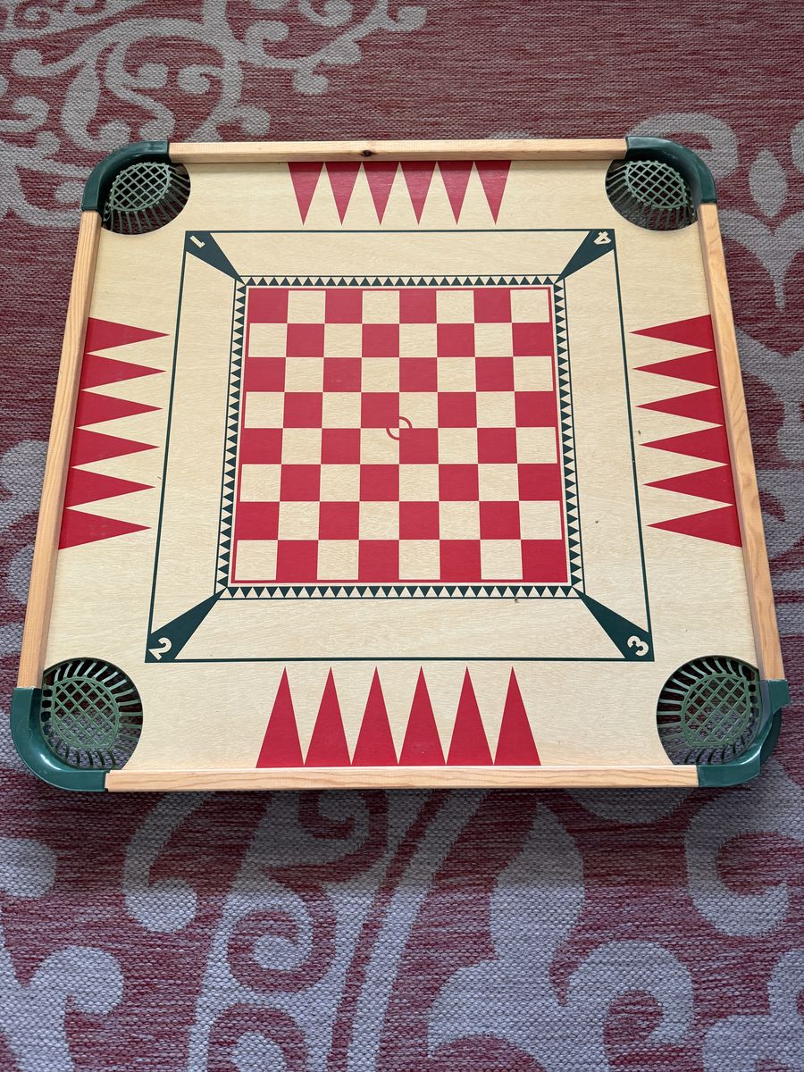 Vintage Meedel #100 Carom Board