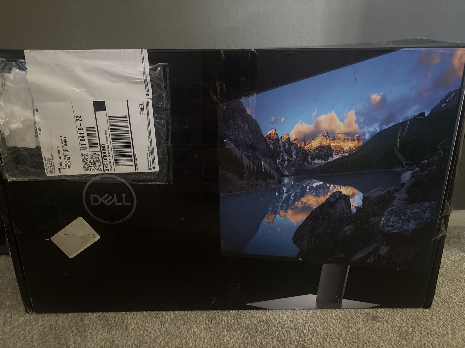 Dell UltraSharp 27” USB-C Hub Monitor – Excellent Condition