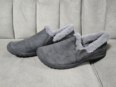 “JSPORT Cozy Fleece-Lined Slip-Ons – Super Comfy!”