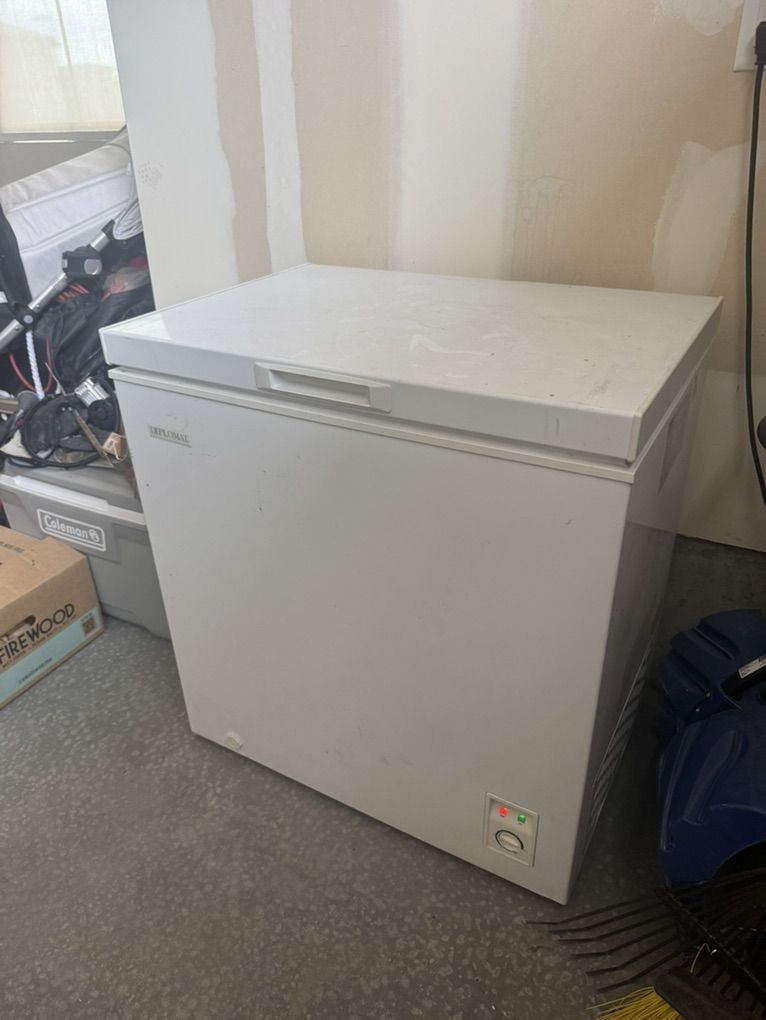 Main image 4