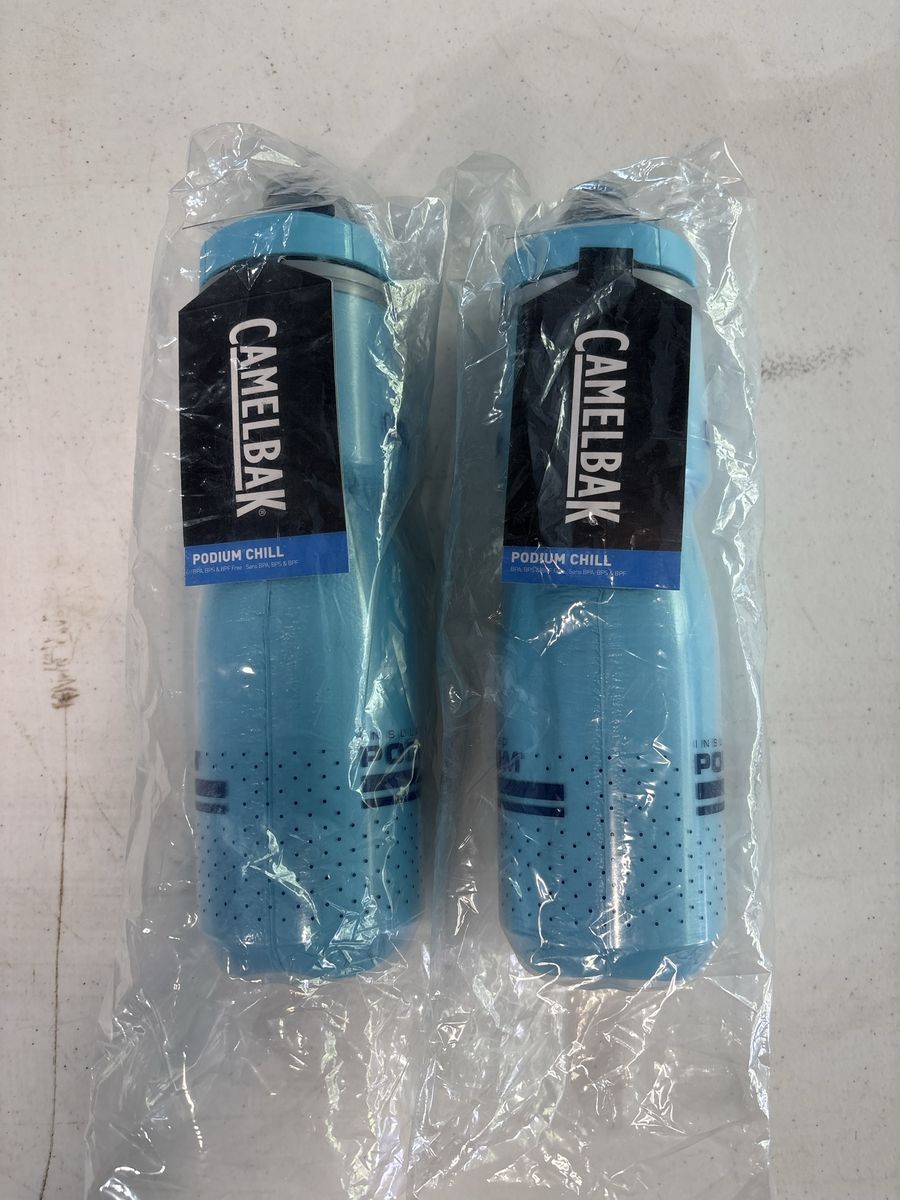 Pair of CamelBak Podium Chill Insulated Water Bottles - Blue