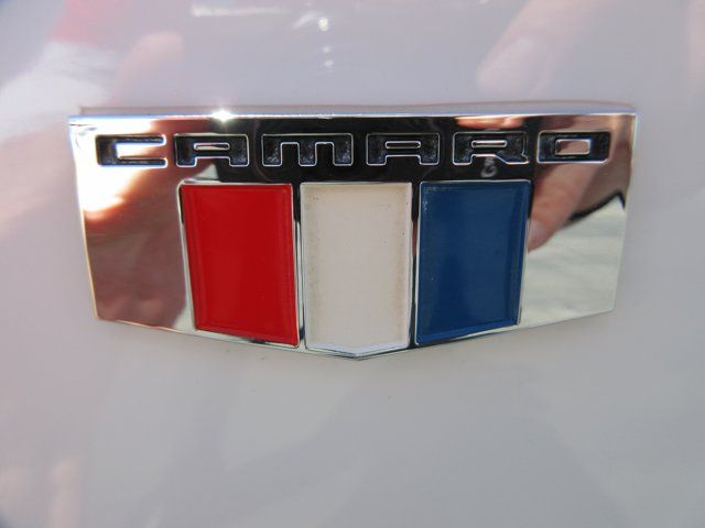 Main image 3