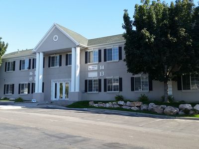 Single Office for lease within office condo