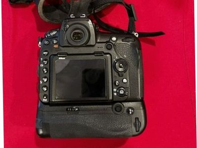 Used Nikon 850 DSLR for SALE