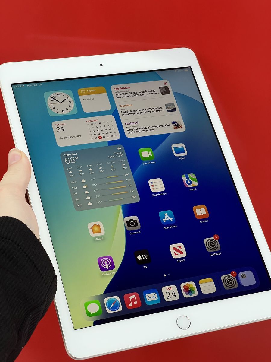 iPad 8th Gen 128GB - WiFi + Cellular