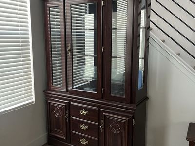 Vintage Style Cherry Wood China Cabinet & Hutch with Interior Lighting