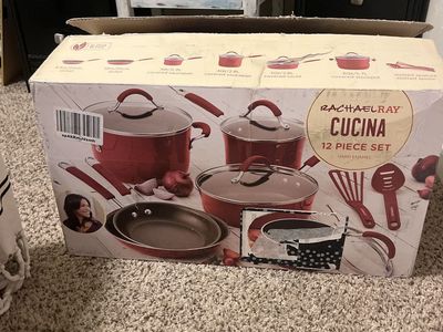 Brand New Rachel Ray 12-piece cooking set