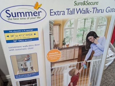 Summer Infant Sure & Secure Extra Tall Walk-Thru Gate, White (28"-47.5" W x 36" H)