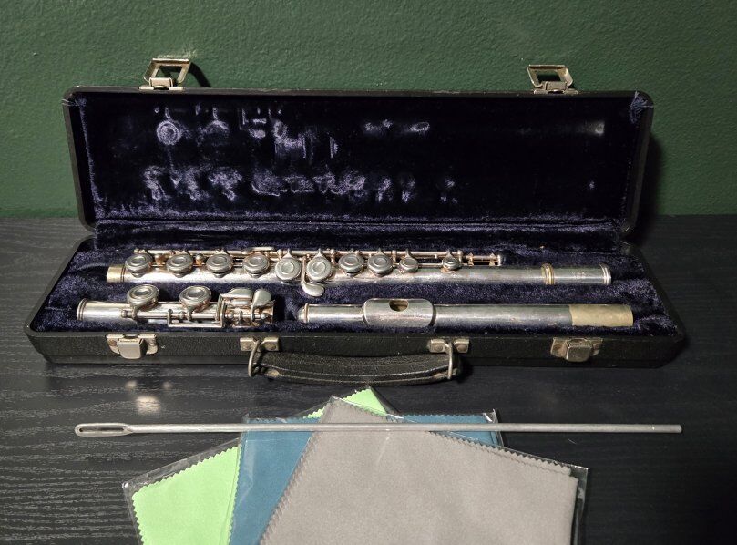 Artley Flute