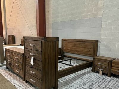 Bedroom Set – Solid Wood (5 or 6 Piece)