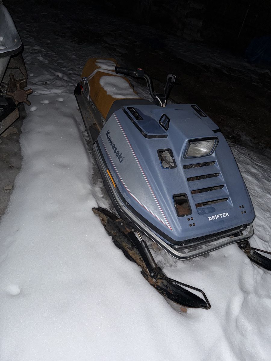 1979 Kawaski Drifter Snowmobile