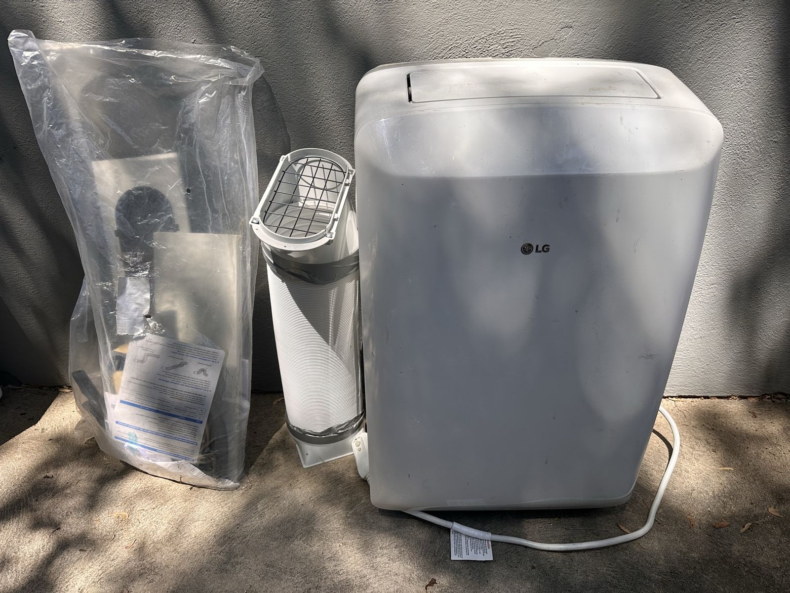 Portable A/C unit 8,000 BTU/hr