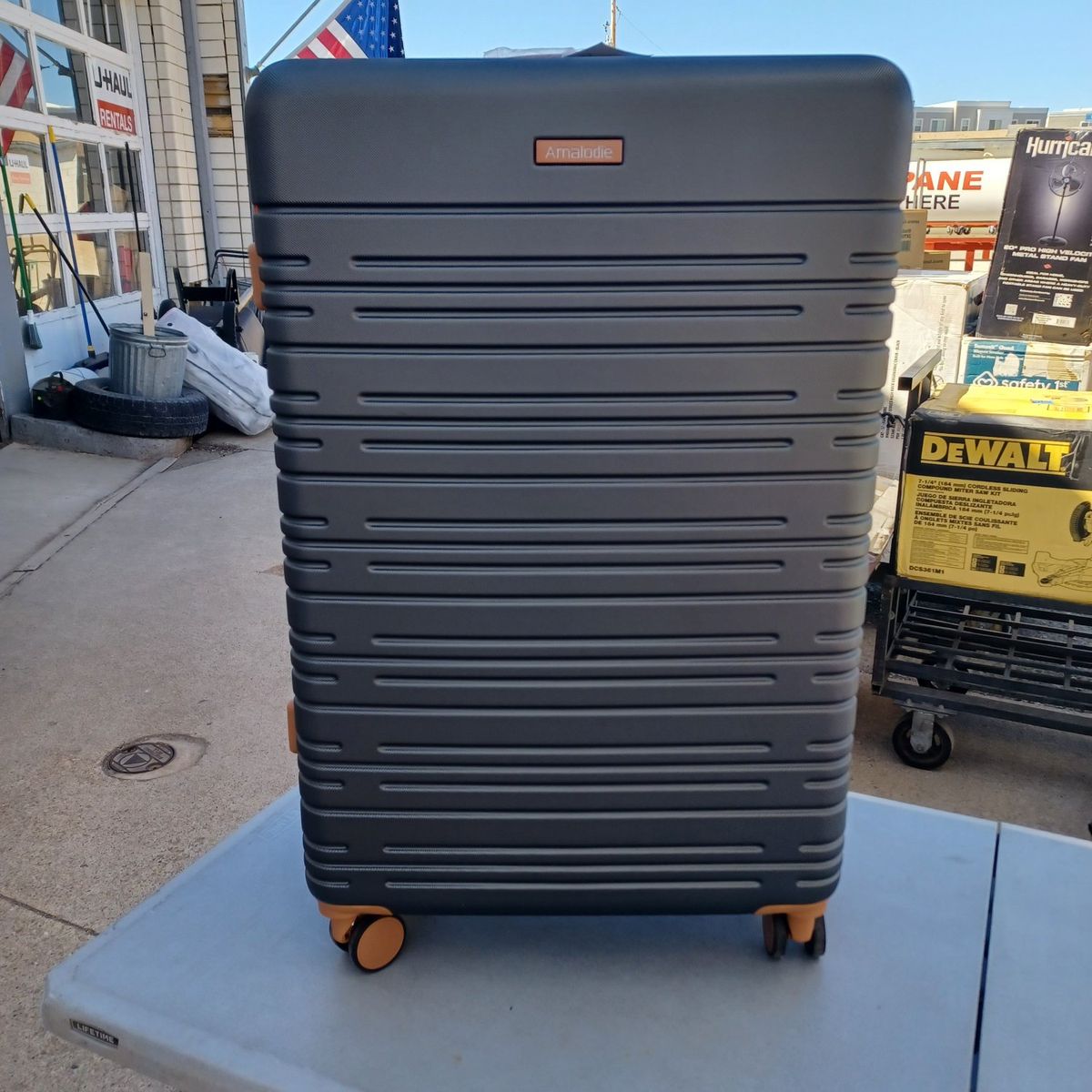 six piece luggage set