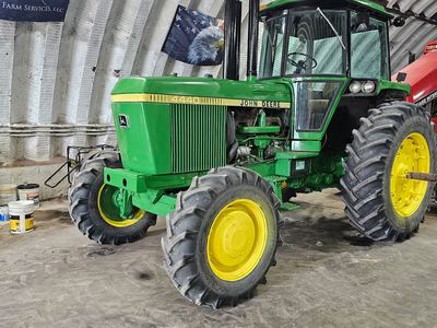 John Deere 4440