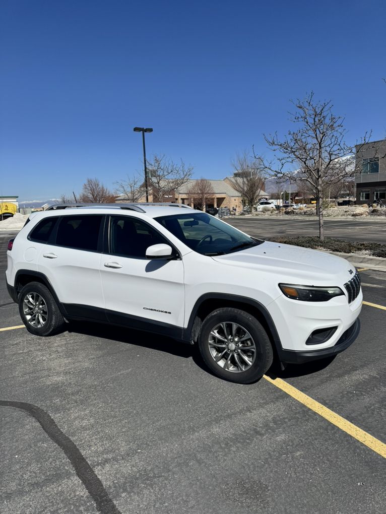 2019 Jeep Cherokee Latitude Plus