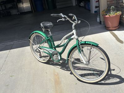 Green beach cruiser $100