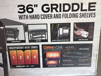 Blackstone 36” Griddle w/ Hard Cover & Folding Shelves - 4 Independent Heat Zones - NEW