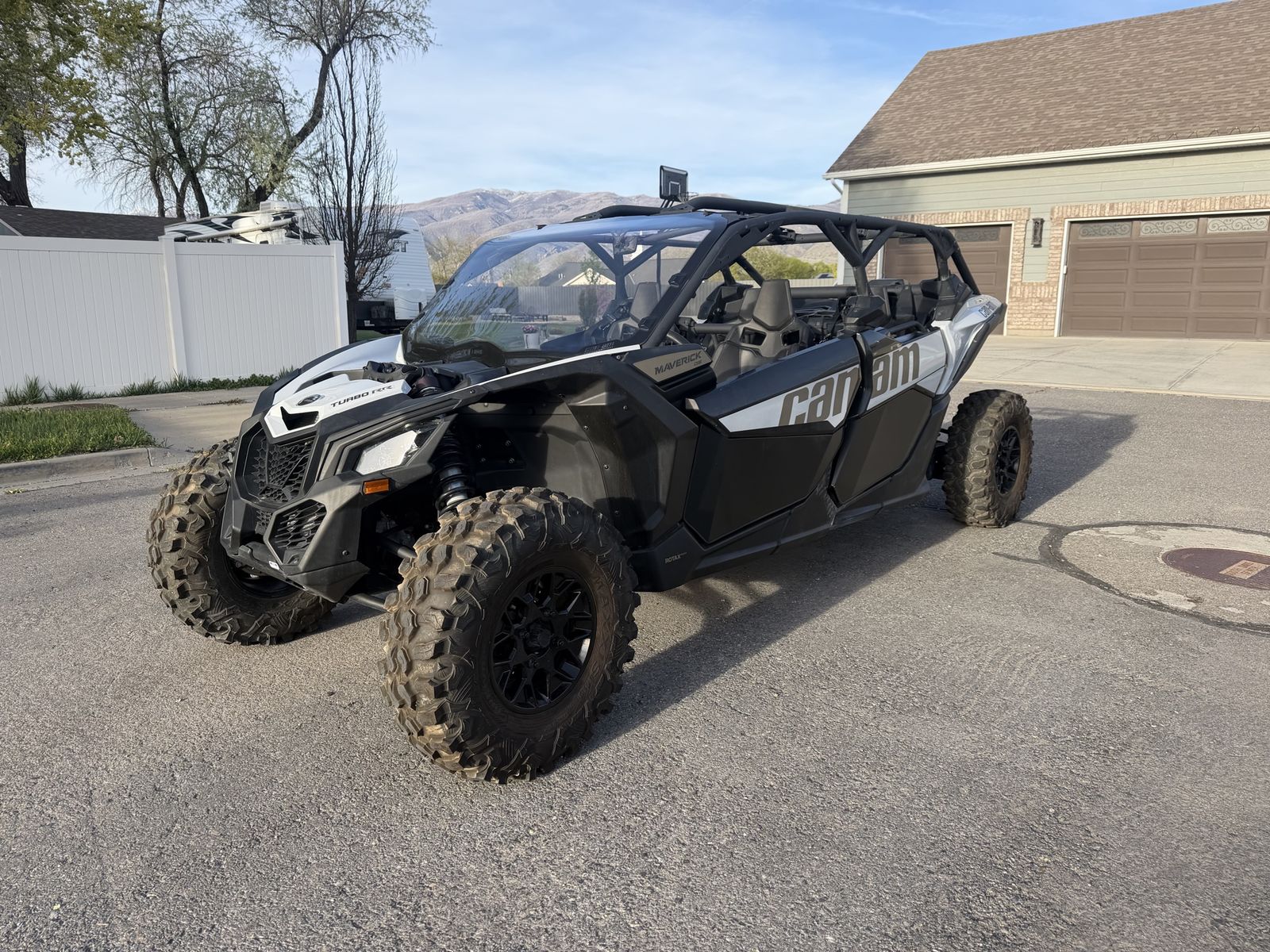 2023 can-am Maverick DS RR