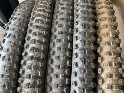 Killer lightly used enduro/DH casing 29" tires