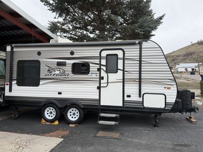 2016 Jayco Jayflight 19RL Camp Trailer