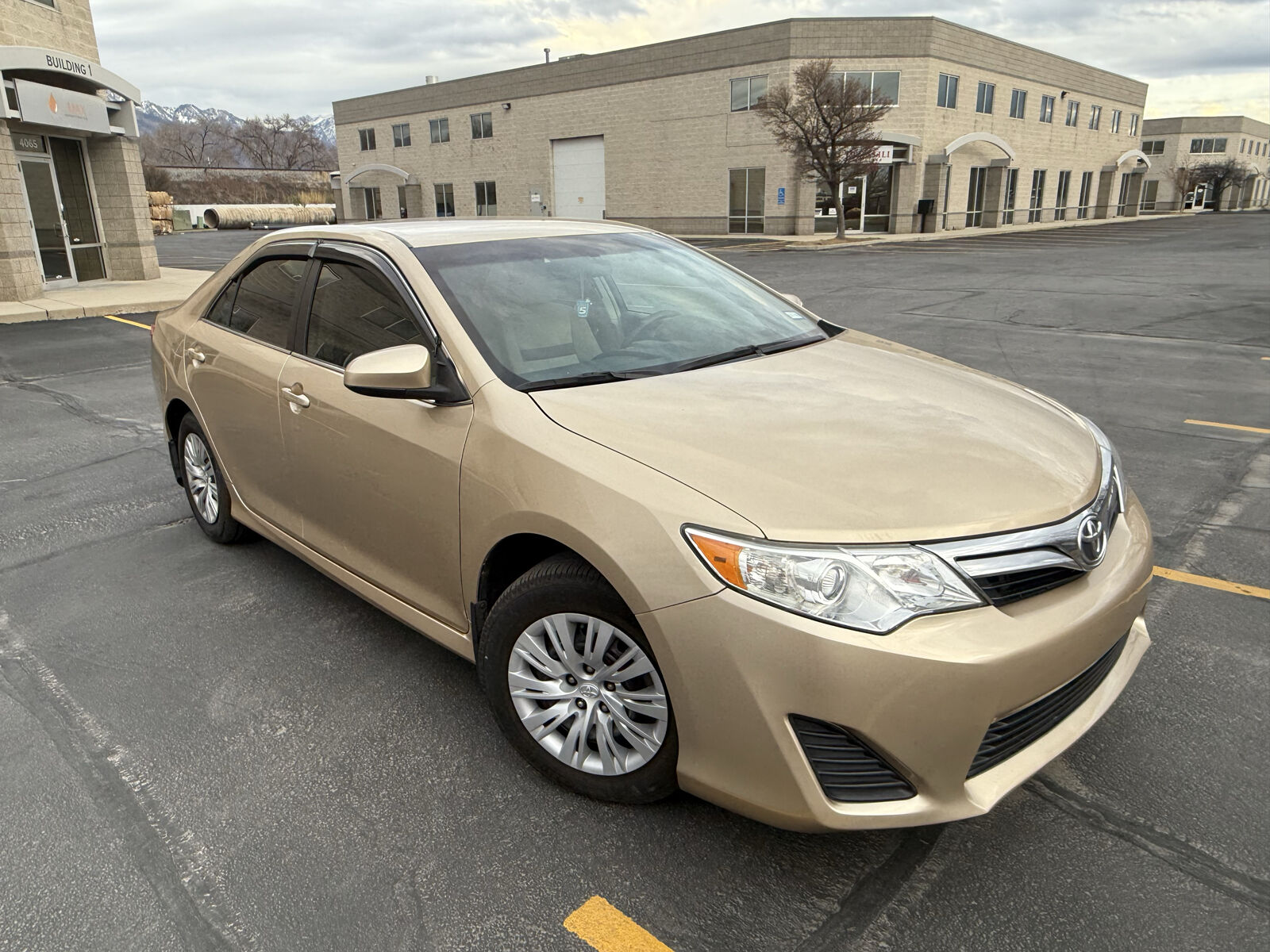 2012 TOYOTA CAMRY LE