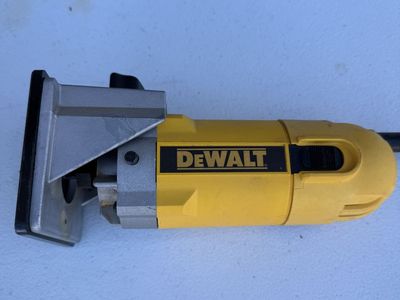 Dewalt Corded Compact Router D26670
