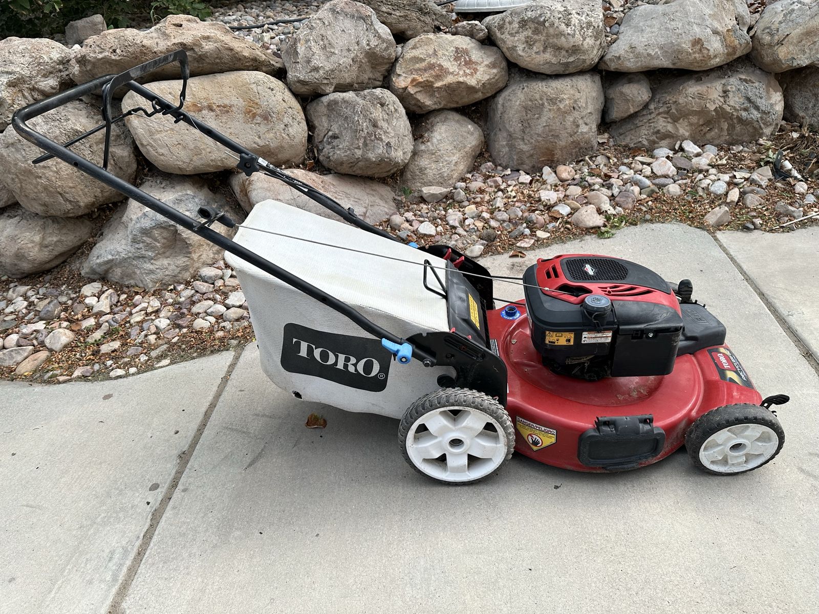 Toro Recycler 22” SmartStow Self-Propelled Lawn Mower