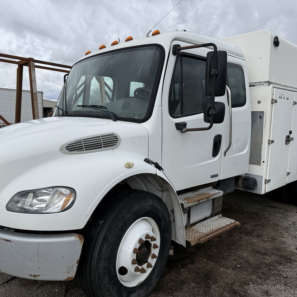 2009 Freightliner M2 with Service Bed - Cummins Engine