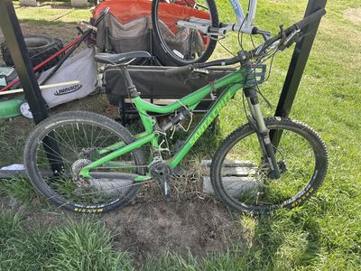 Santa Cruz Bronson C