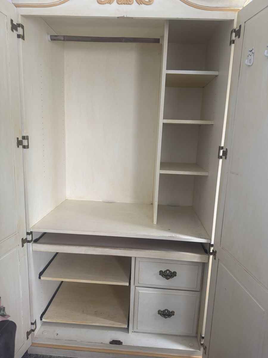 Armoire closet