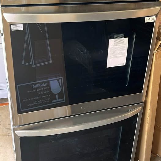LG 9.4 cu. ft. Smart Double Wall Oven with Convection & Air Fry in Stainless Steel
