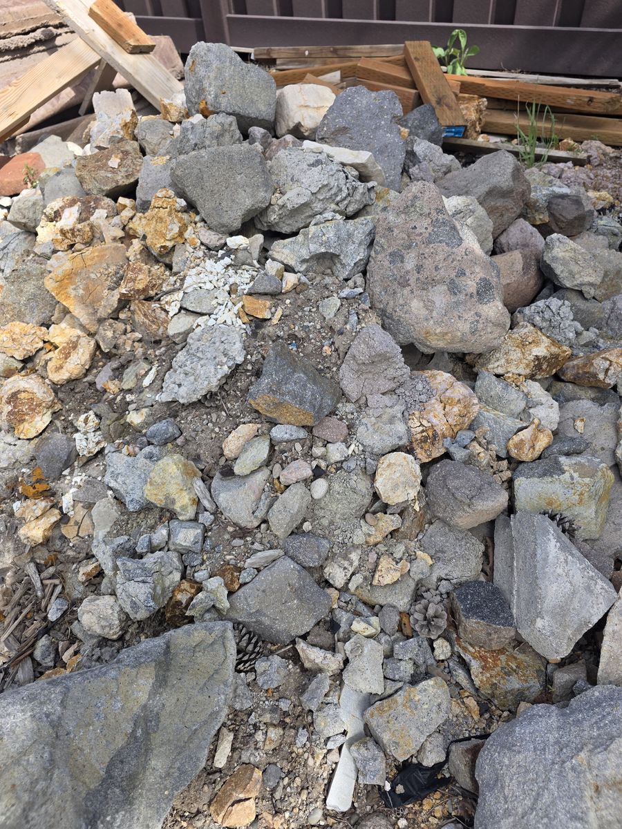 Free Rocks!