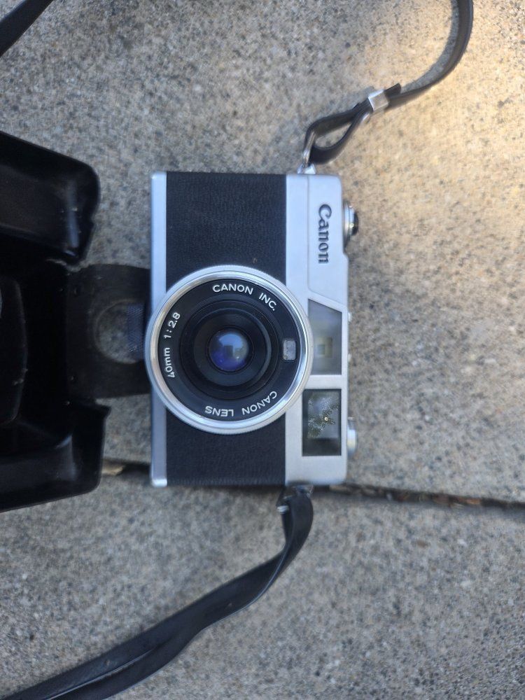 Canon Canonet 28 – The Classic Rangefinder Camera