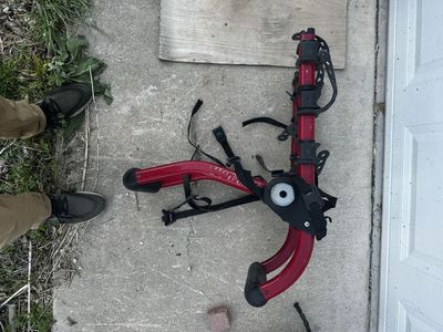Yakima adjustable trunk 3 bike rack