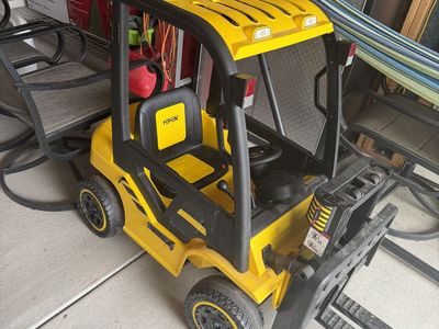 Powerwheel Fork Lift
