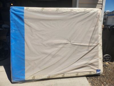 brand new queen size box spring