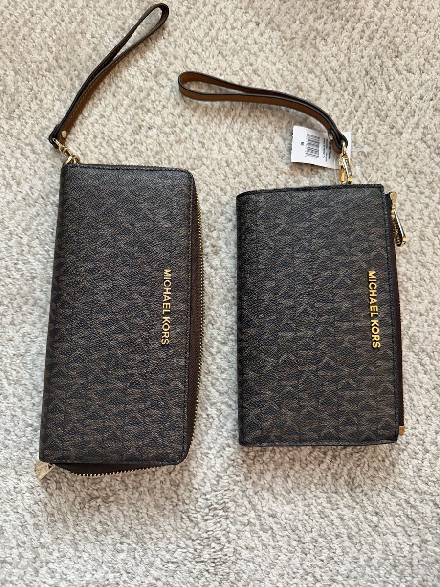 Brand New Michael Kors Wallet And Clutch