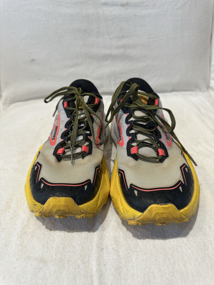 Brooks Caldera women’s size 8 beige with yellow/orange trim, lightweight trail shoes